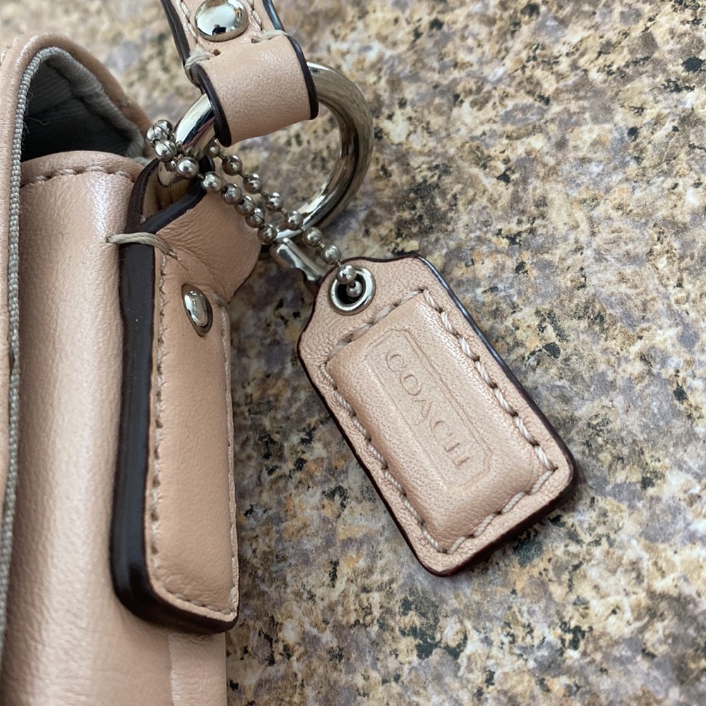 Coach Crossbody Leather Bag Pink Silver Toned Hardware Small Purse - Picture 8 of 17